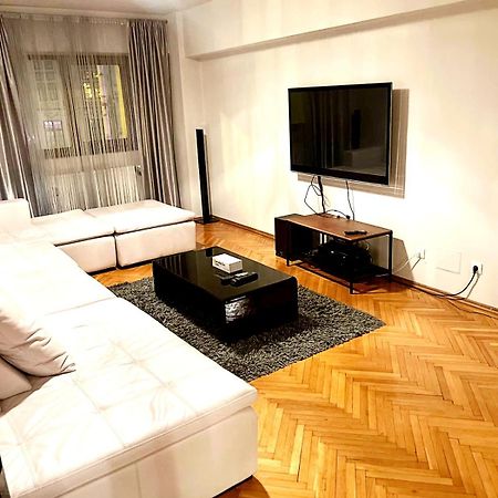 Romana 100 Sqm Deluxe Apartament ブカレスト エクステリア 写真
