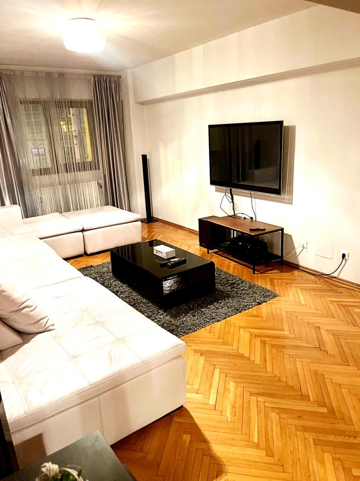 Romana 100 Sqm Deluxe Apartament ブカレスト エクステリア 写真